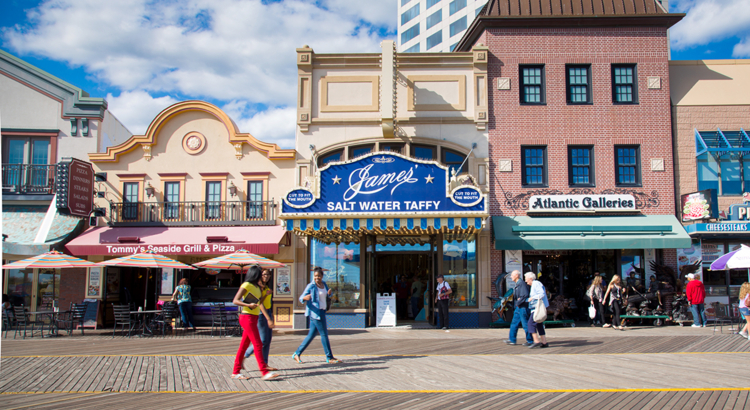 Atlantic City Boardwalk Foto iStock littleny